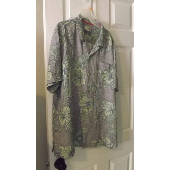 Tommy Bahama Men’s XL Hawaiian Button Down Short Sleeve Shirt 100% Silk Marlin - Picture 1 of 4